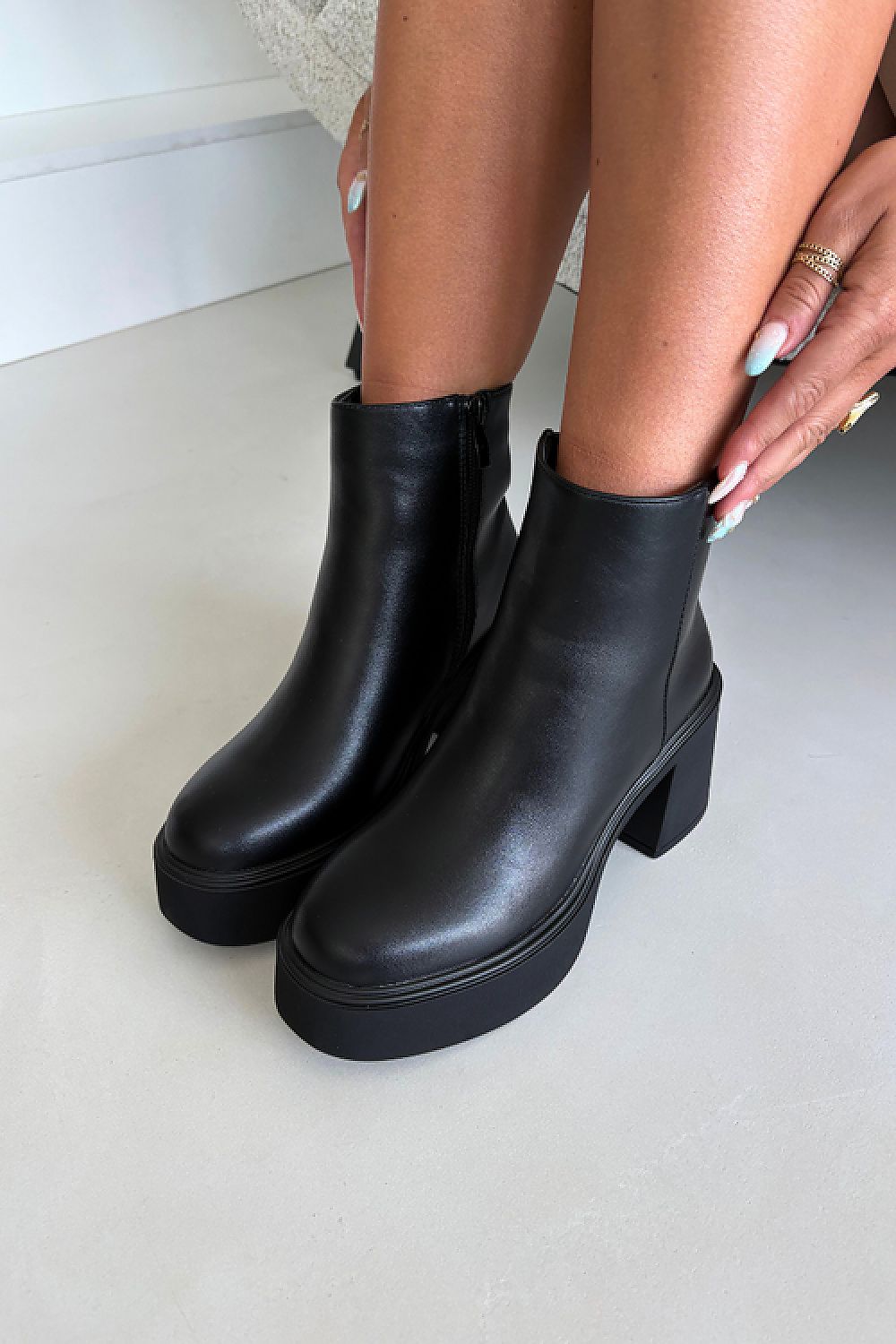 Bottes à plateforme model 230924 Step in style  Main image