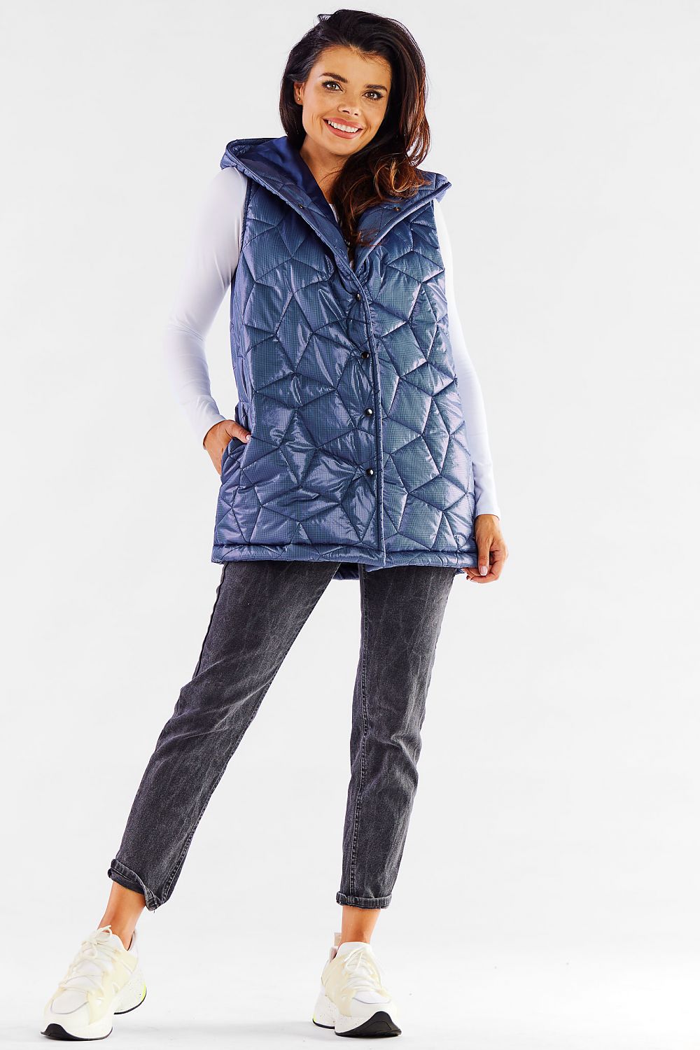 Gilet model 173884 awama Secondary image
