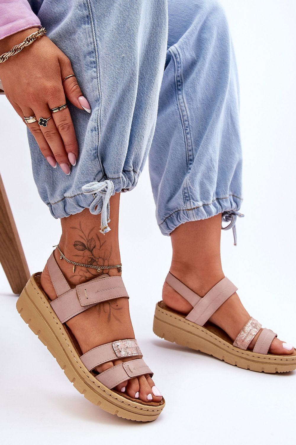 Buskin Step in style Secondary image