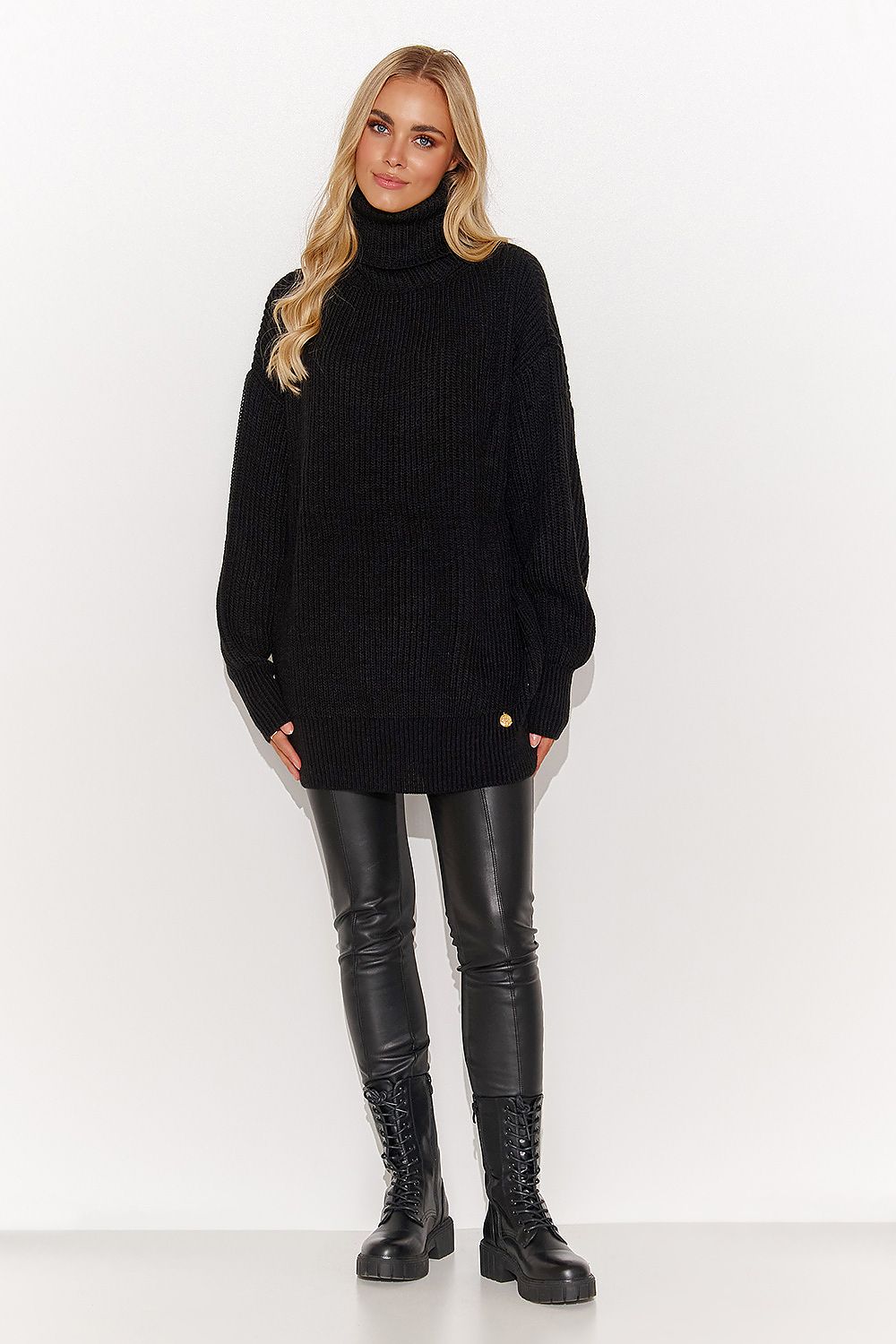 Turtleneck model 185989 Makadamia Secondary image