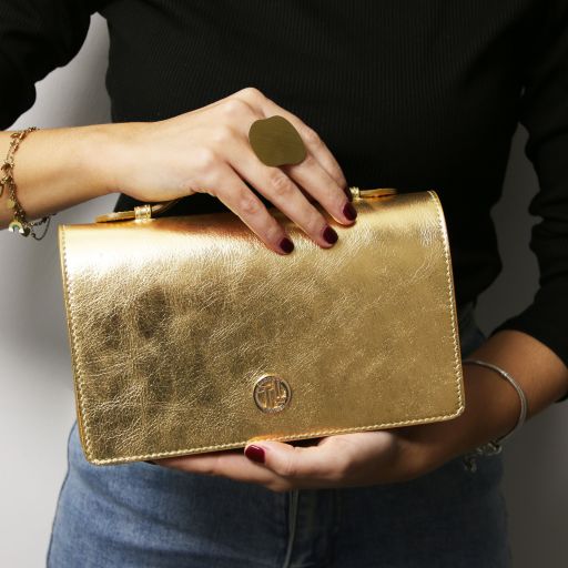 Opera - Sac à main en cuir metallic et bandoulière à chaîne