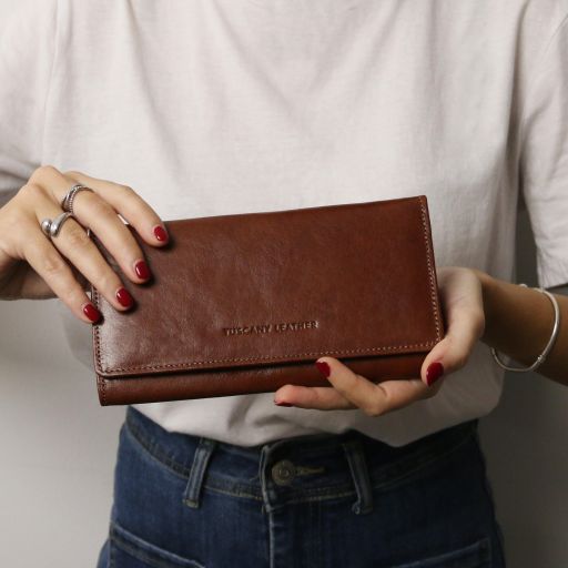 Exclusive leather wallet for women