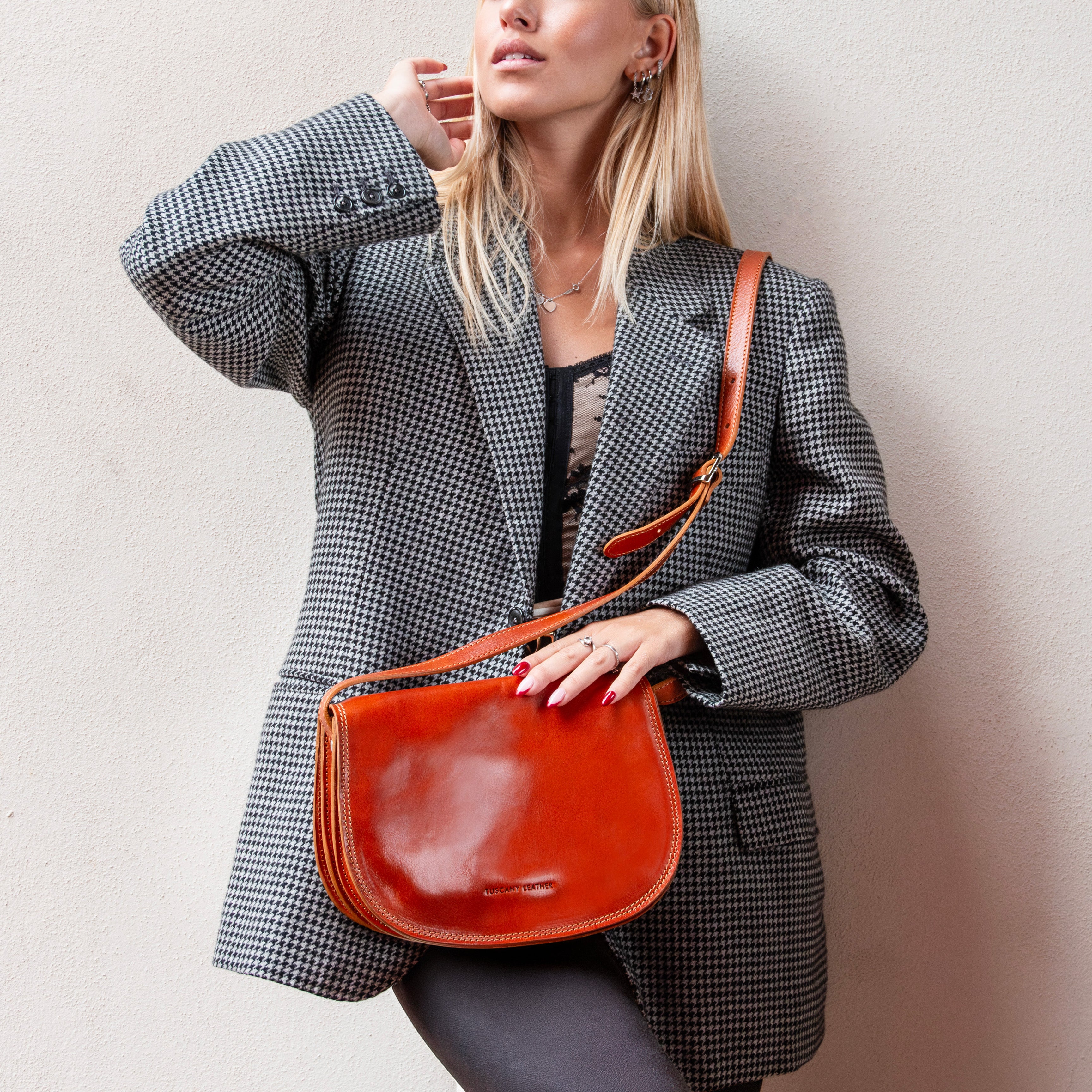 ISABELLA — Sac Saddle en cuir pleine fleur italien